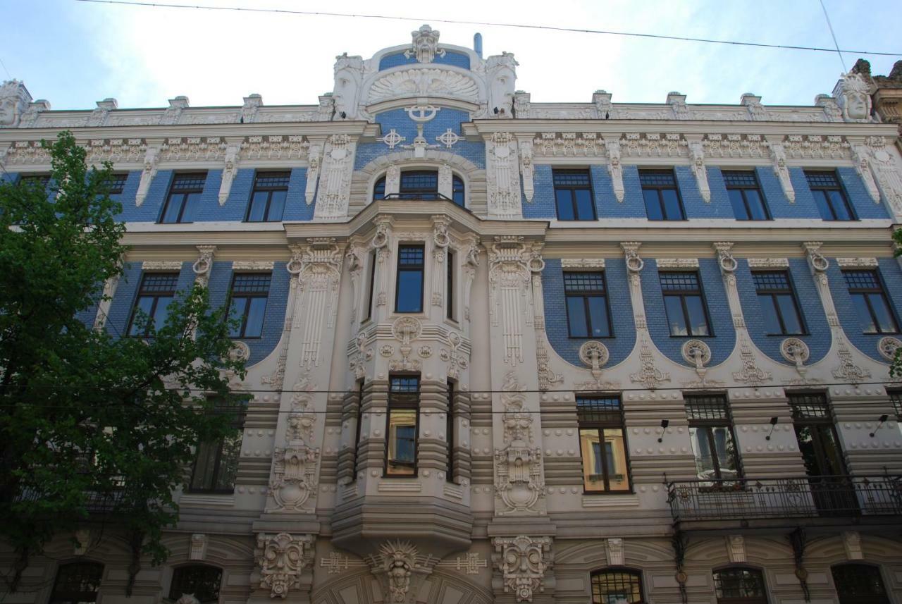 Apartments in Art Nouveau District Riga Extérieur photo